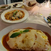 Das Foto wurde bei Chazz Palminteri Italian Restaurant von Christine B. am 8/4/2023 aufgenommen