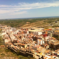 Foto tirada no(a) Sagunto por Tatiana G. em 6/1/2013