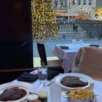 Photo taken at Del Frisco&amp;#39;s Double Eagle Steakhouse by D7 🌴. on 11/24/2023