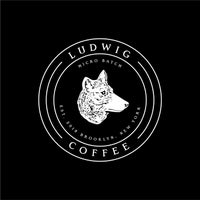 Foto tirada no(a) Ludwig Coffee® por Sam D. em 6/8/2018