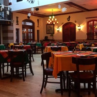 รูปภาพถ่ายที่ Hay Caramba! Restaurant and Cocktail Bar โดย Yutzil S. เมื่อ 11/22/2016