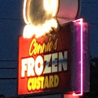 Foto diambil di Connie&amp;#39;s Frozen Custard oleh Margie K. pada 5/11/2016