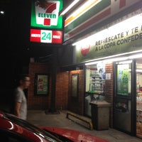 Photo taken at 7- Eleven by Dario S. on 4/27/2013