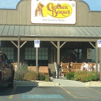 Photo taken at Cracker Barrel Old Country Store by Linda O. on 10/17/2012