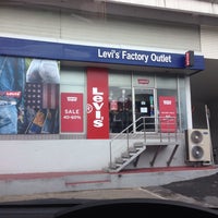 Levi's Outlet - พระโขนง - 4 tips from 231 visitors