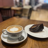 Photo taken at Caffè Nero by Abdulkhaliq ✈. on 9/20/2023