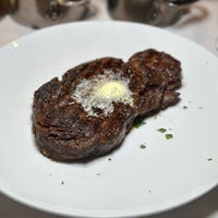 Photo taken at Delmonico Steakhouse by Kevin L. on 12/12/2023