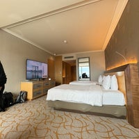 Photo taken at Tower 3 Marina Bay Sands Hotel by seno w. on 10/29/2023