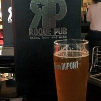 Foto tirada no(a) Roque Pub por Stephen D. em 5/5/2019