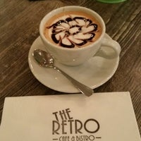7/4/2015 tarihinde Hakan K.ziyaretçi tarafından The Retro Cafe &amp;amp; Bistro'de çekilen fotoğraf