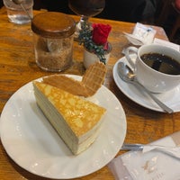 Photo taken at Paris COFFEE by まよら～ on 3/13/2020