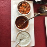Photo taken at L&amp;#39;Everest Nepalese &amp;amp; Indian Cuisine by Hugues R. on 7/28/2017