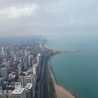 Foto diambil di 360 CHICAGO oleh Abdulrahman MM pada 12/24/2023
