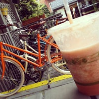 Photo taken at Juice Pedaler by Mark E. on 8/8/2013