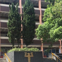 Photo taken at Facultad de Psicología, UNAM by Liz✨😊 L. on 8/8/2017