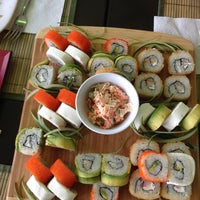รูปภาพถ่ายที่ Buyinkami sushi addiction โดย Erika S. เมื่อ 5/29/2013