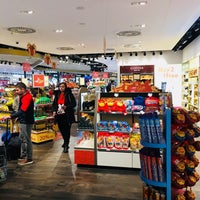 Photo taken at Aelia Duty Free T1 by Мото-мото on 12/16/2018