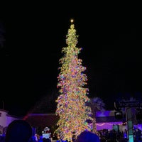 Photo taken at La Quinta Resort Lobby Bird Room by Brian P. on 12/1/2019