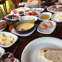 Photo taken at Köşk Restaurant by Arzu on 3/23/2019
