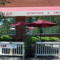 รูปภาพถ่ายที่ Sharkys Place Sports Bar and Billiards โดย Sharkys Place Sports Bar and Billiards เมื่อ 7/31/2013