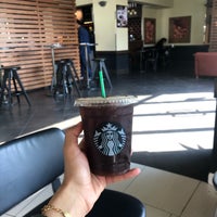 Photo taken at Starbucks by Rannna on 11/3/2019