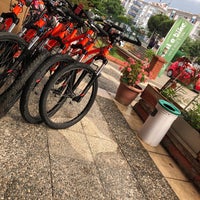 รูปภาพถ่ายที่ Rent a Bike โดย T เมื่อ 6/17/2018