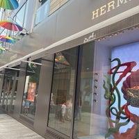 Photo taken at Hermès by آ on 8/2/2023