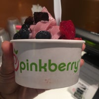 Photo taken at Pinkberry by Patti H. on 8/1/2018