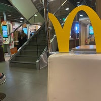 Photo taken at McDonald&amp;#39;s | მაკდონალდსი by Faris ♐. on 7/12/2021