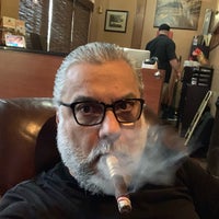 Foto scattata a The Smokey Cigar da Emerson A. il 2/20/2019