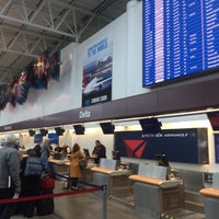 Photo taken at Nashville International Airport (BNA) by Emerson A. on 9/28/2018