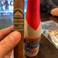 1/24/2019 tarihinde Emerson A.ziyaretçi tarafından Cordova Cigars'de çekilen fotoğraf