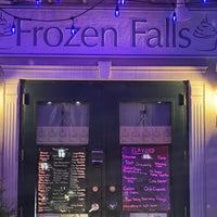 รูปภาพถ่ายที่ Frozen Falls Yogurt โดย Stefan W. เมื่อ 10/10/2022