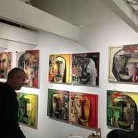 Das Foto wurde bei Hugo Rivera Gallery von Angelica A. am 1/8/2016 aufgenommen