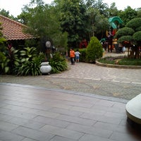 41+ Taman Santap Rumah Kayu - Summarecon Gading Serpong Tangerang Banten Gif