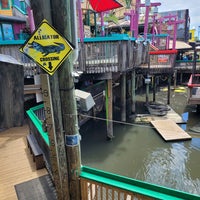 Photo taken at Fudpuckers Beachside Bar &amp;amp; Grill by Chantel S. on 7/3/2022