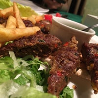 Foto diambil di Al Aktham Restaurant oleh Kamran Y. pada 2/11/2017