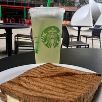 Photo taken at Starbucks by Yviana N. on 5/3/2018