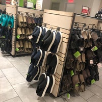 crocs showroom in brookfield