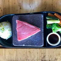 Photo taken at Hana Zen Sushi &amp;amp; Yakitori Bar by Sherry H. on 8/18/2018