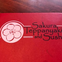 Foto tomada en Sakura Teppanyaki and Sushi  por Sherry H. el 9/16/2019