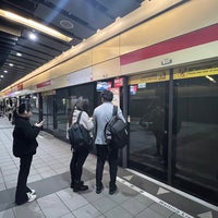 Photo taken at MRT Daan Station by Lucas F. on 1/17/2024