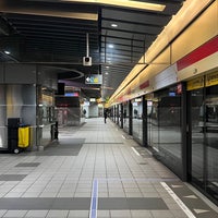Photo taken at MRT Daan Station by Lucas F. on 11/13/2023
