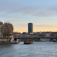 Photo taken at Bateaux Parisiens by Kham k. on 1/31/2024