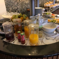 10/2/2018에 Itsurou H.님이 Hotel Florida에서 찍은 사진