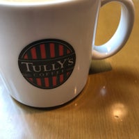 Photo taken at Tully&amp;#39;s Coffee by Tsutomu S. on 4/28/2021