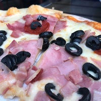 Снимок сделан в Mercatelli Pizza y Pasta пользователем Eileen A. 7/21/2018