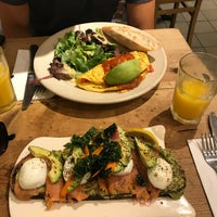 Photo taken at Le Pain Quotidien by Ron T. on 8/3/2018