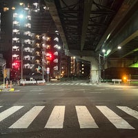 Photo taken at 中の橋交差点 by 寒椿 / Kantsubaki on 12/18/2023