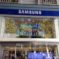 Photo taken at Samsung Brand Shop by Kakhi K. on 10/21/2013